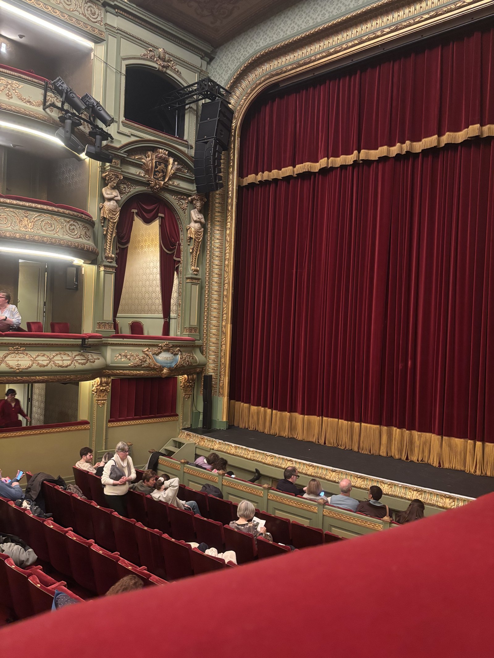 Au théâtre avec Kalaam