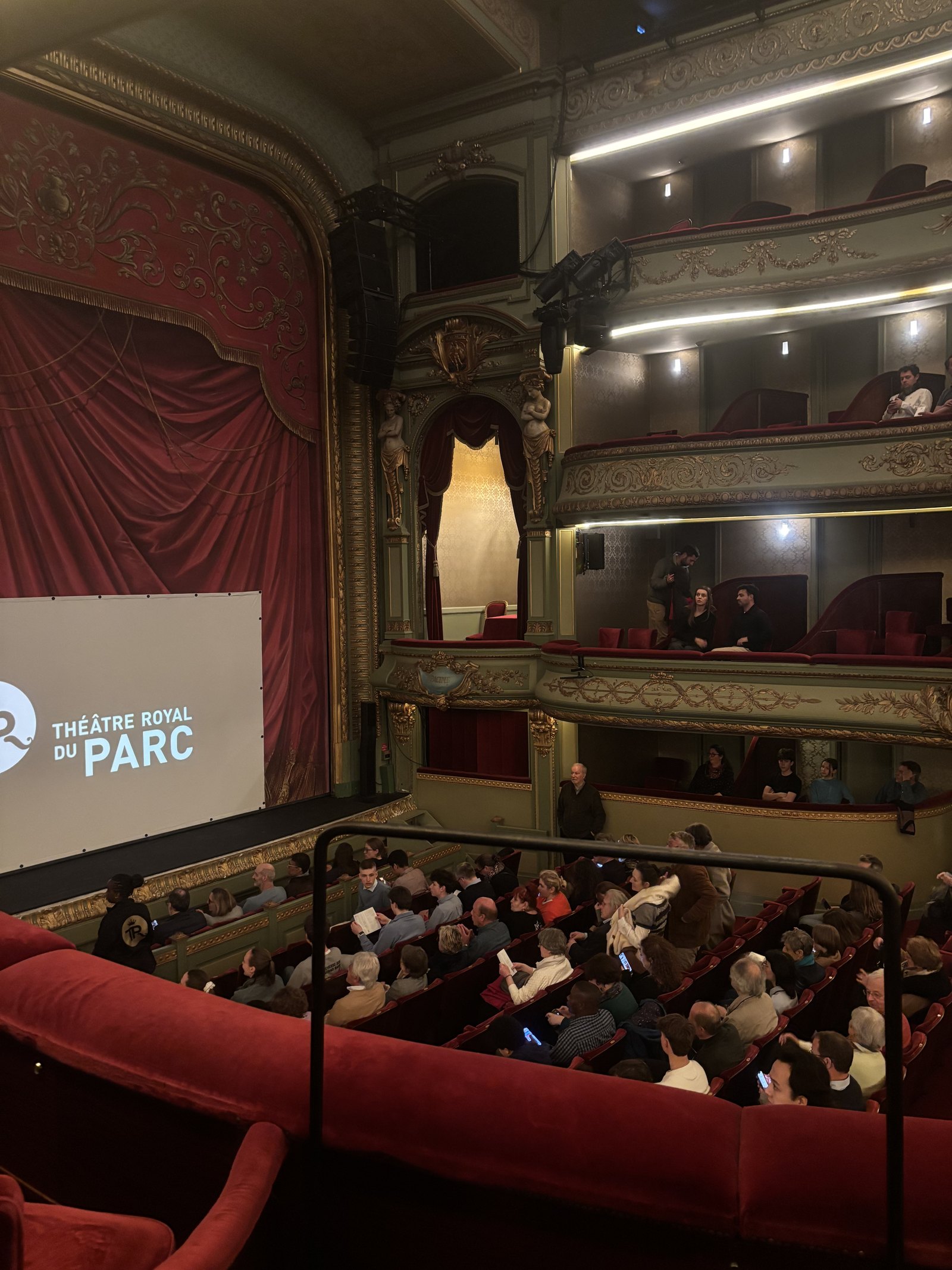 Salle du Théâtre Royal du Parc avant le spectacle